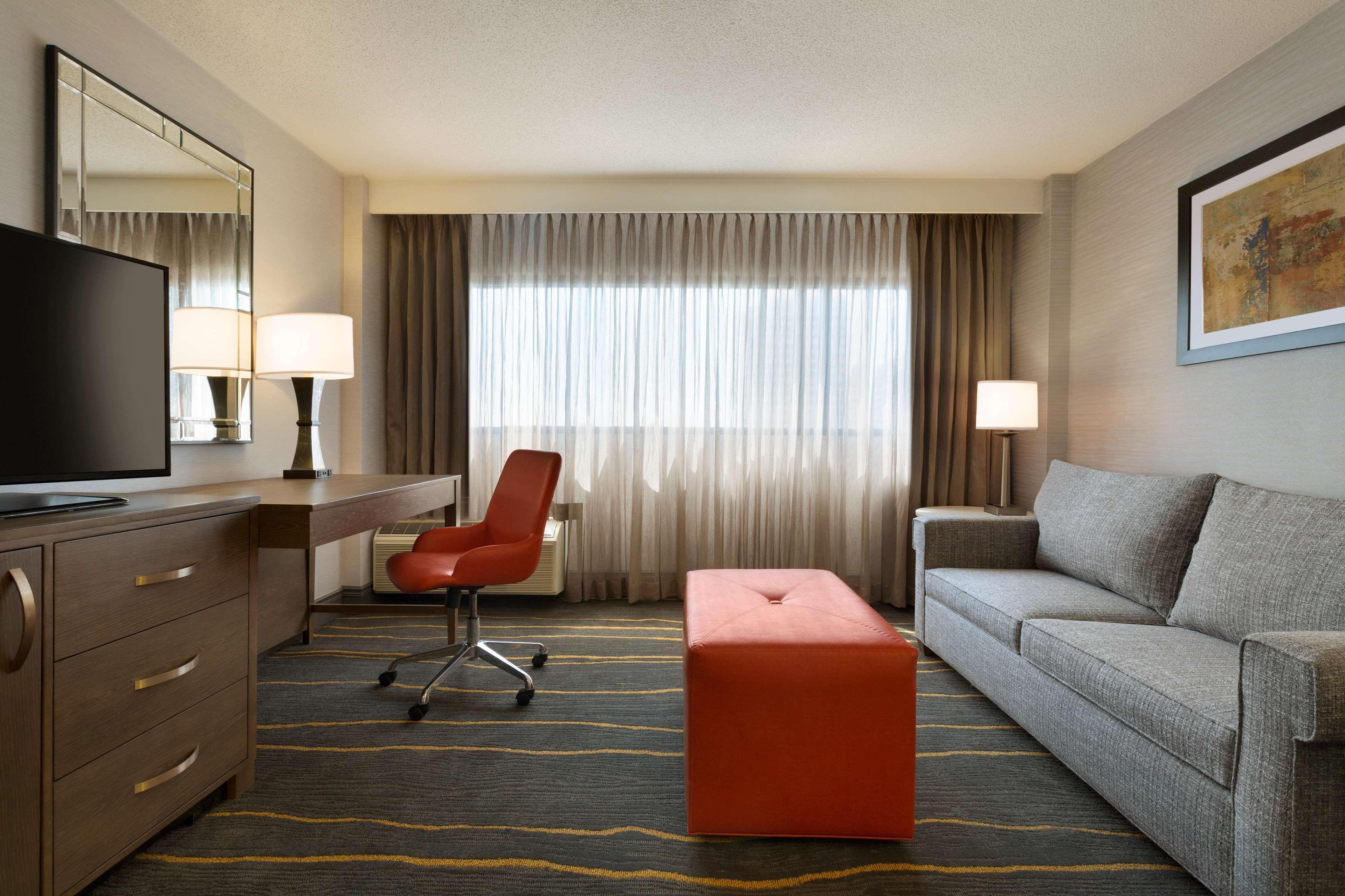 Doubletree By Hilton Hotel Альбукерке Экстерьер фото